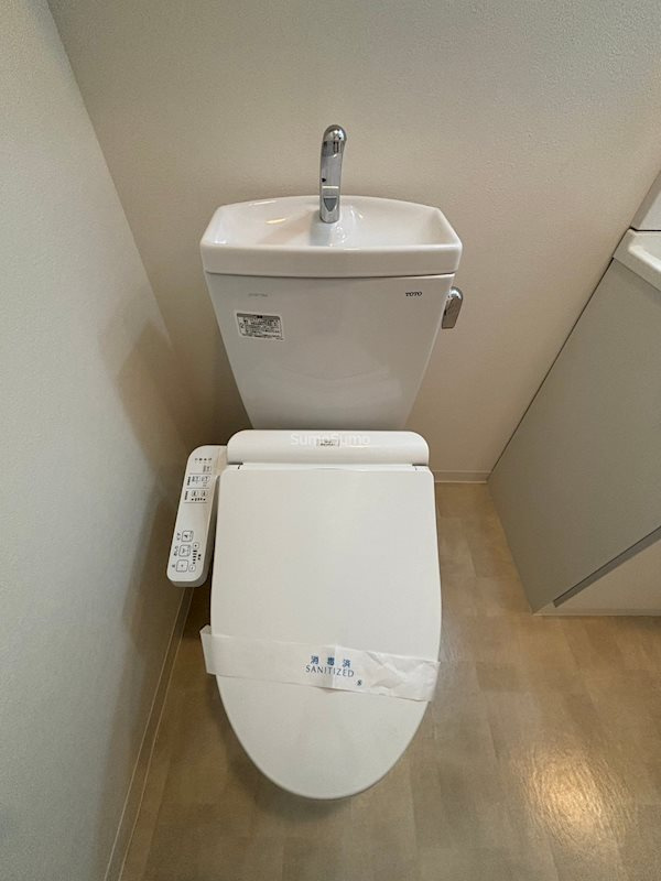 コンフォータブル阿波座のトイレ