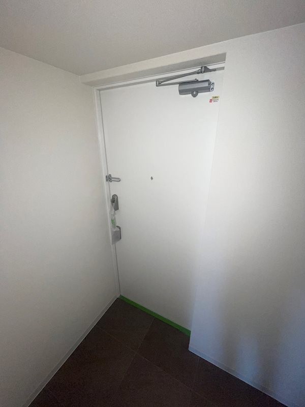ラクラス堺筋本町の玄関