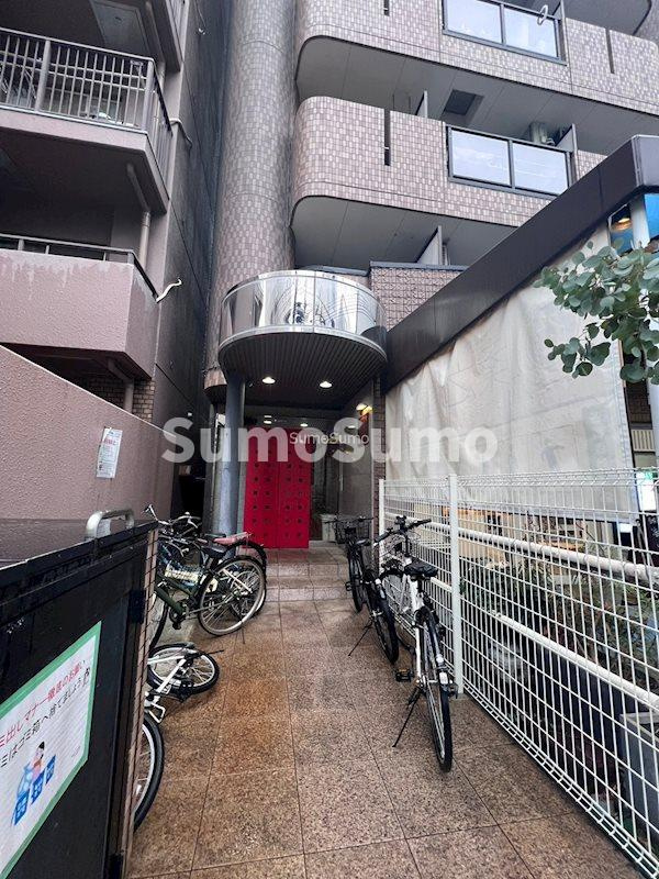 オーキッドコート西大橋のエントランス