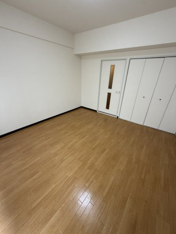 ラフォーレ兵庫Bの居間・リビング