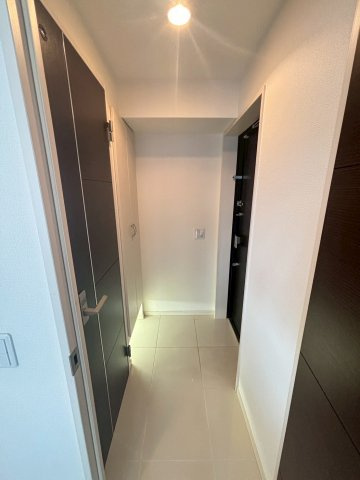 GALLERY谷町の玄関