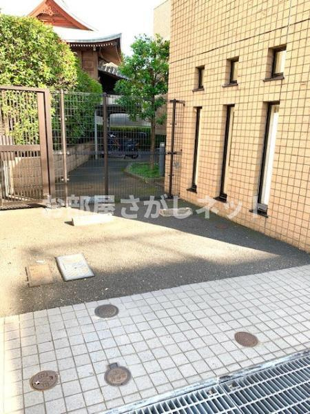 ティアラ三軒茶屋【おとり物件なし】#学生・社会人にオススメ！初期費用分割払いOK！の駐車場