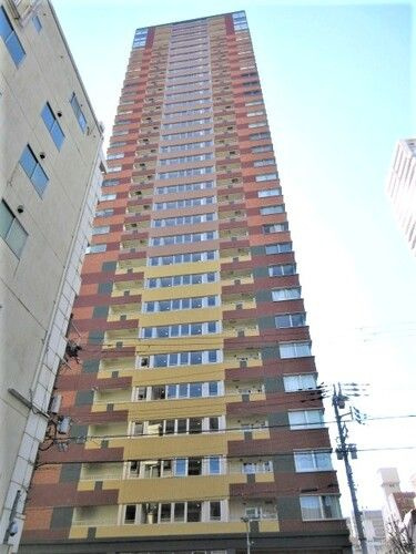 サンクタスタワー心斎橋ミラノ・グランデの外観