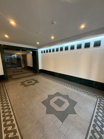 大阪市浪速区元町２丁目の賃貸マンションのロビー