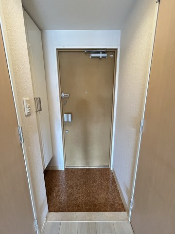 大阪市浪速区元町２丁目の賃貸マンションの玄関