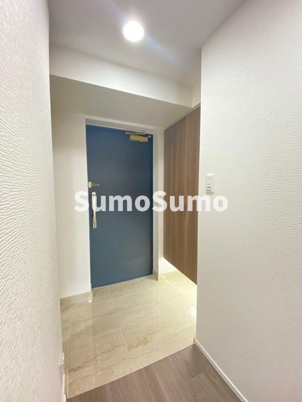 リーガル靱本町の玄関