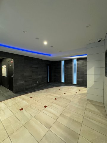 セレニテ難波ミラク壱番館のロビー