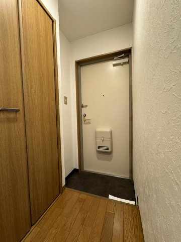 TATディナスティ西本町の玄関