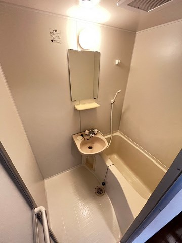 クレアコート産所町の浴室