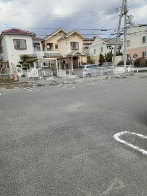 【駐車場】 | ラゴーア・アネシス　Ⅱ | 駐車場があります