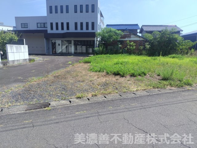 ６４９１６　本巣市文殊工場の外観