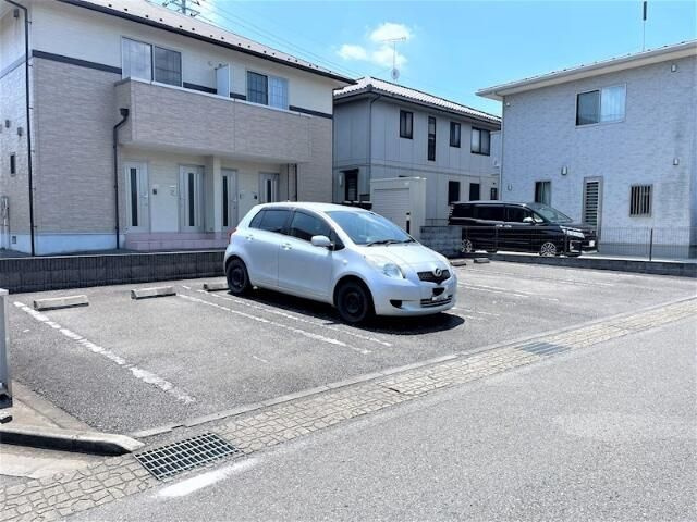 リベルテつきのわの駐車場
