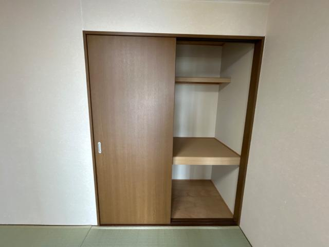 コンフォール大塩の収納|押入れ