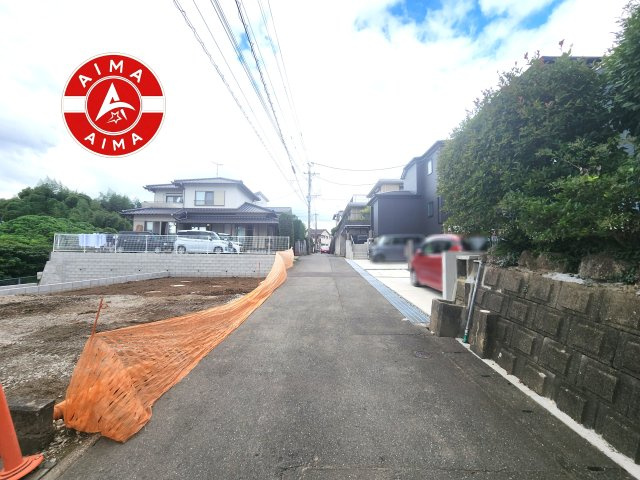 筑紫野市針摺北第3-1棟（1号棟）の外観|前面道路含む現地の写真です。