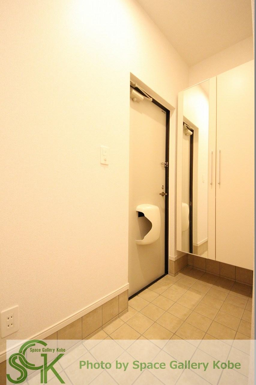 ディアコート二見Ⅰの玄関|※お部屋により仕様が異なる場合があります※