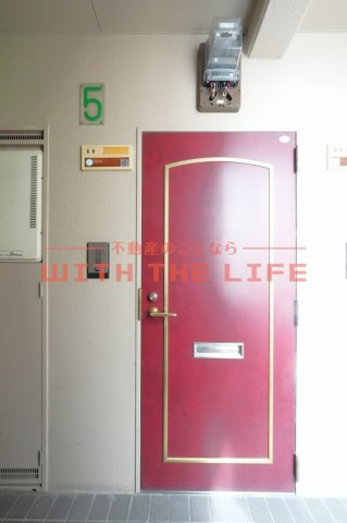 セントラルアベニュー【キャッシュバック対象物件】の玄関|落ち着いた玄関です