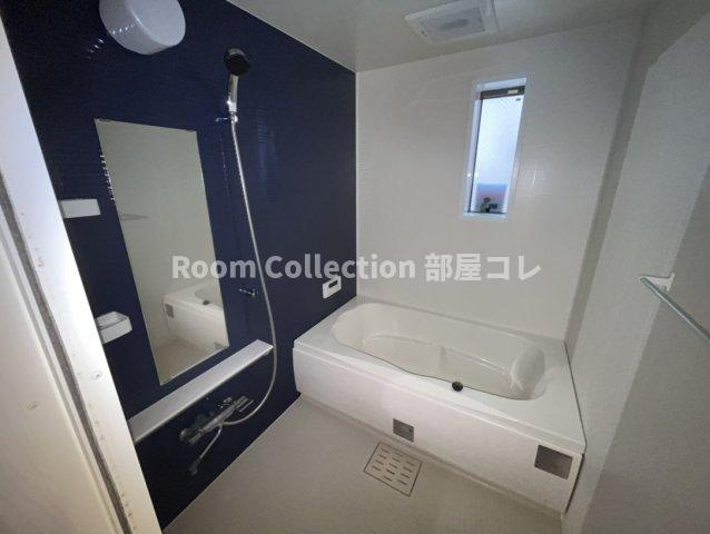 名古屋市中村区沖田町の一戸建ての浴室