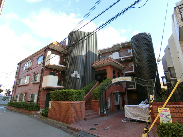 シャトード須磨離宮の外観