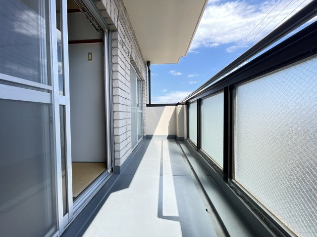池田市畑４丁目の賃貸マンションのバルコニー