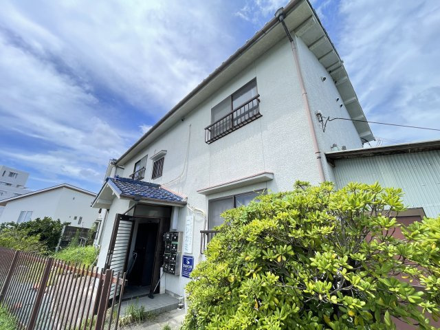 カレッジハウスニシガミの外観