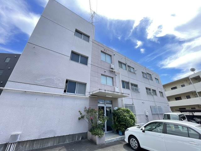 ディアスコヤマの外観