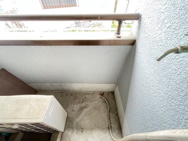 カレッジハウスニシガミⅢのバルコニー