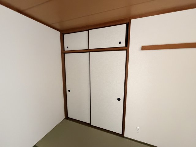 日下グランドハイツの収納