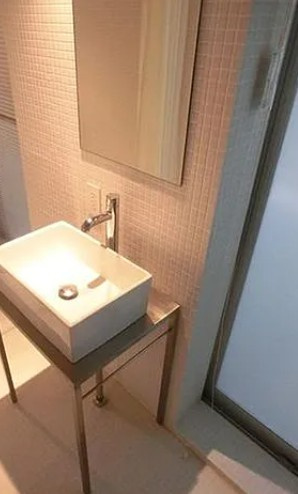 Treformの独立洗面台