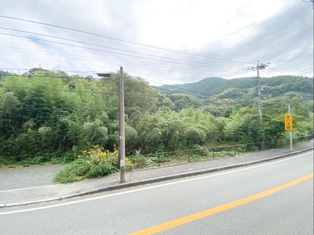 糟屋郡篠栗町大字篠栗 中古戸建の前面道路含む現地写真|前面道路の様子です！