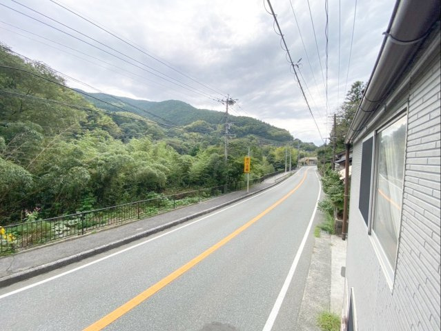 糟屋郡篠栗町大字篠栗 中古戸建の前面道路含む現地写真|前面道路の様子です！