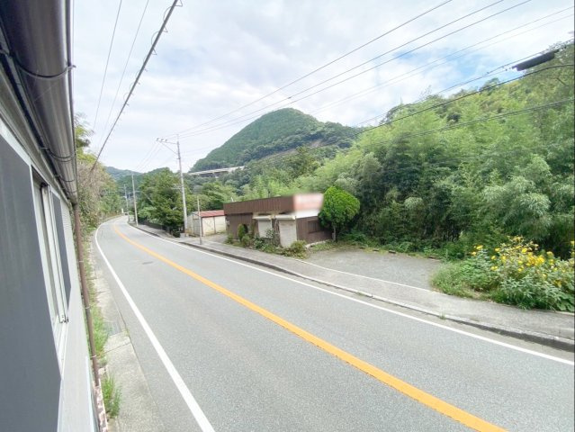 糟屋郡篠栗町大字篠栗 中古戸建の前面道路含む現地写真|前面道路の様子です！