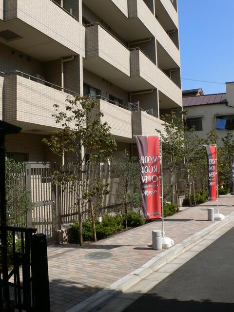 サンパレス駒込壱番館の周辺