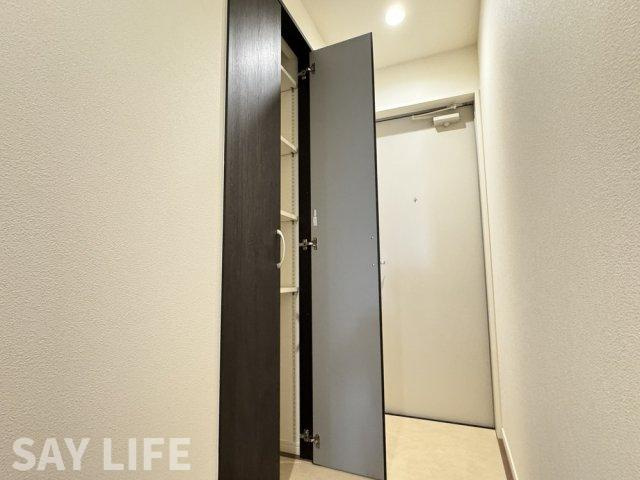 エクセレント久宝園の玄関