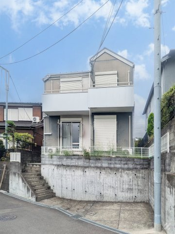 アザレ岡上の外観