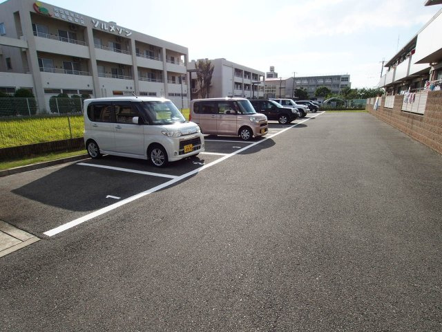 【駐車場】 | アークグレイス