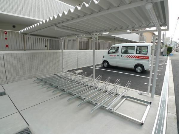 【駐車場】