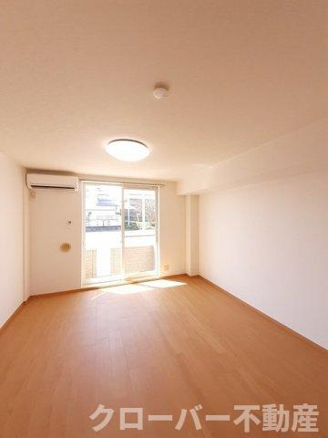 デフィ植村　Ａの内装
