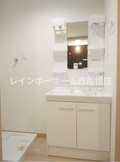 ロワール原木の洗面所