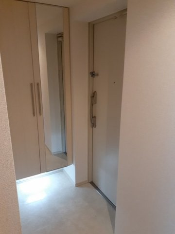 ラ・セリーナ中野　Ｋ・Ｍ・Ｈの玄関|シンプルで使いやすい玄関です