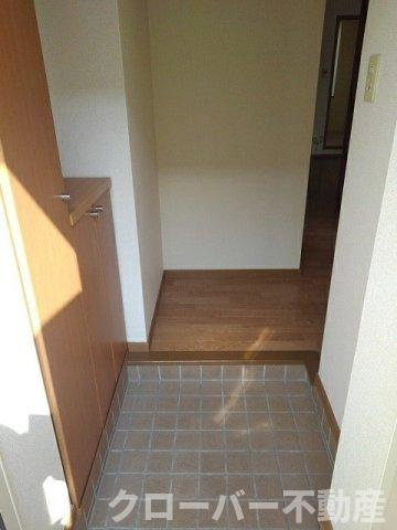 ファミール・鶴市　Ｂの玄関