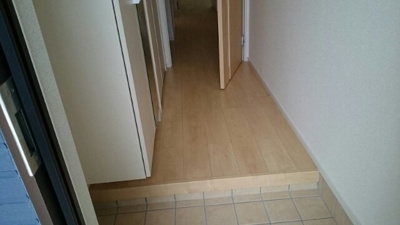 【玄関】 | ニューヴェルデⅠ | シンプルで使いやすい玄関です