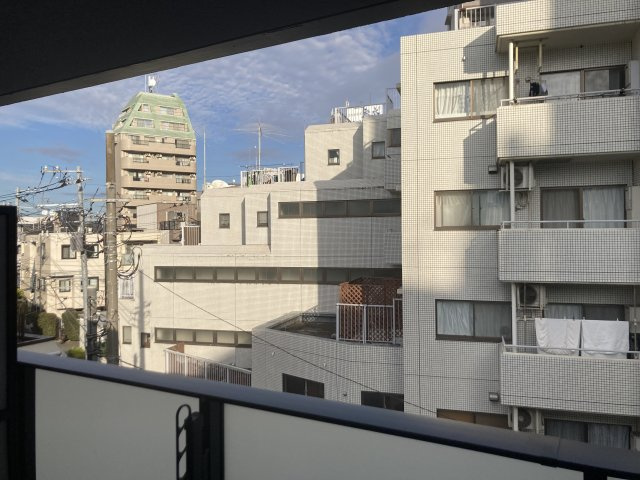 Leaf Village 新宿若松の展望
