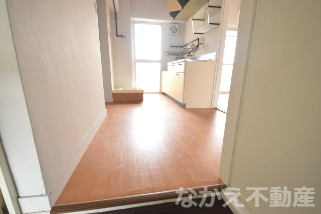 【内装】 | 明るい色調の室内です