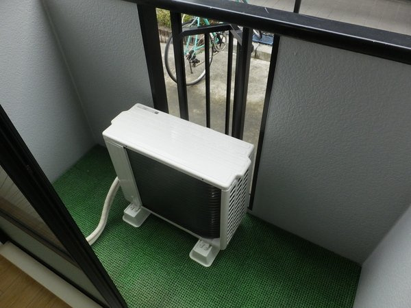 葛飾区宝町２丁目のアパートのバルコニー