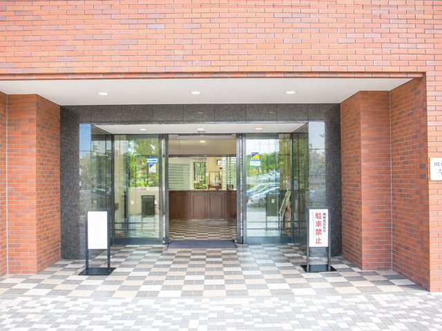 コスモ東松山　のエントランス