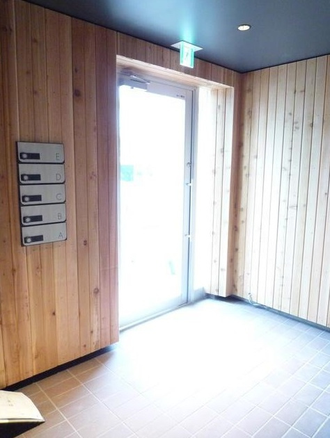 Ｗ－ＨＯＵＳＥⅢのエントランス