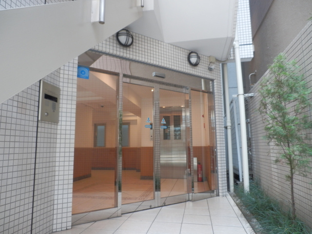 カスタリア門前仲町のエントランス