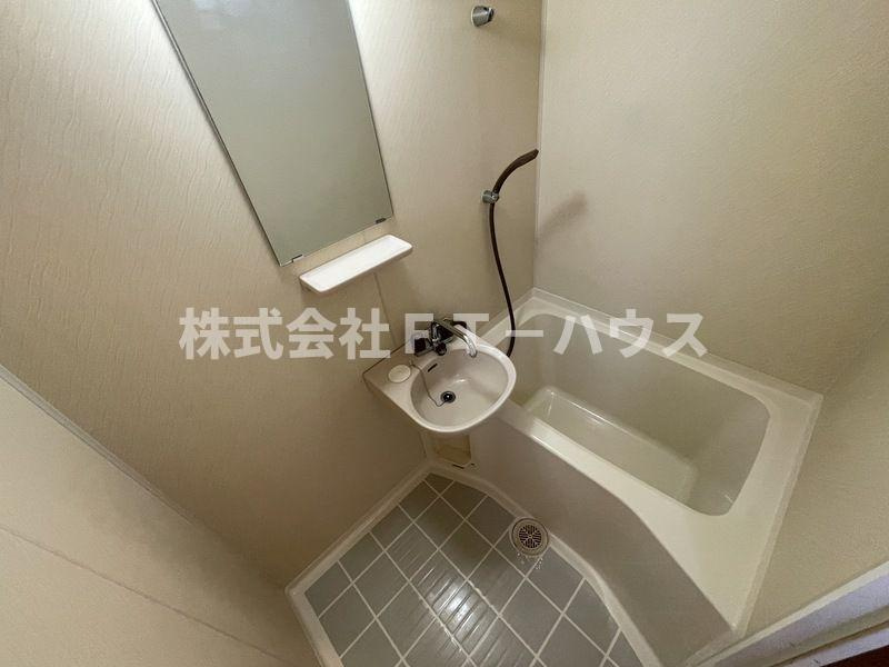 第2コーポ上岡の浴室