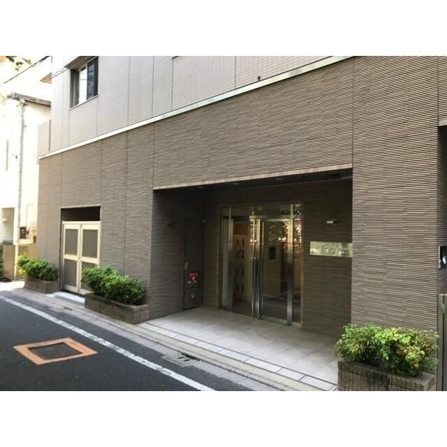 ブリーズヴェール東山のエントランス