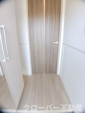 メゾン・ルミエール　Ｂの玄関